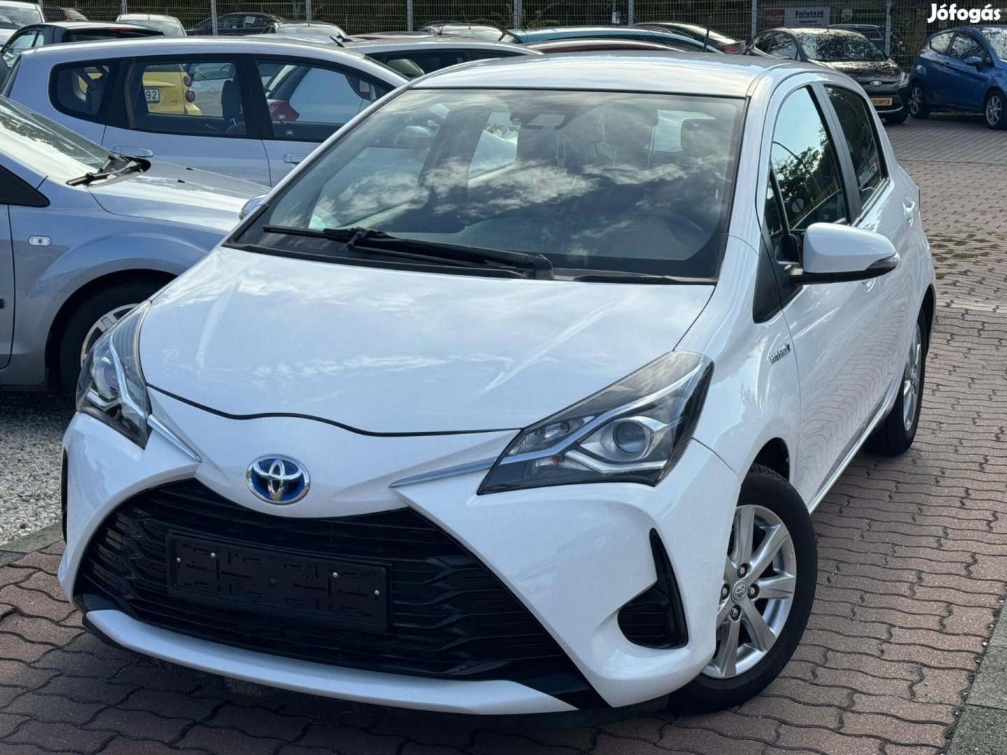 Toyota Yaris 1.5 VVT-i Hybrid Selection Blue e-...