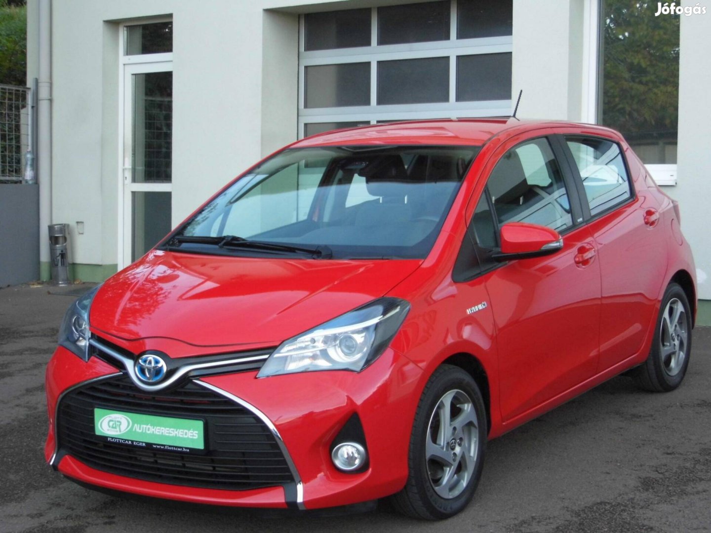 Toyota Yaris 1.5 VVT-i Hybrid Style e-CVT SZERV...