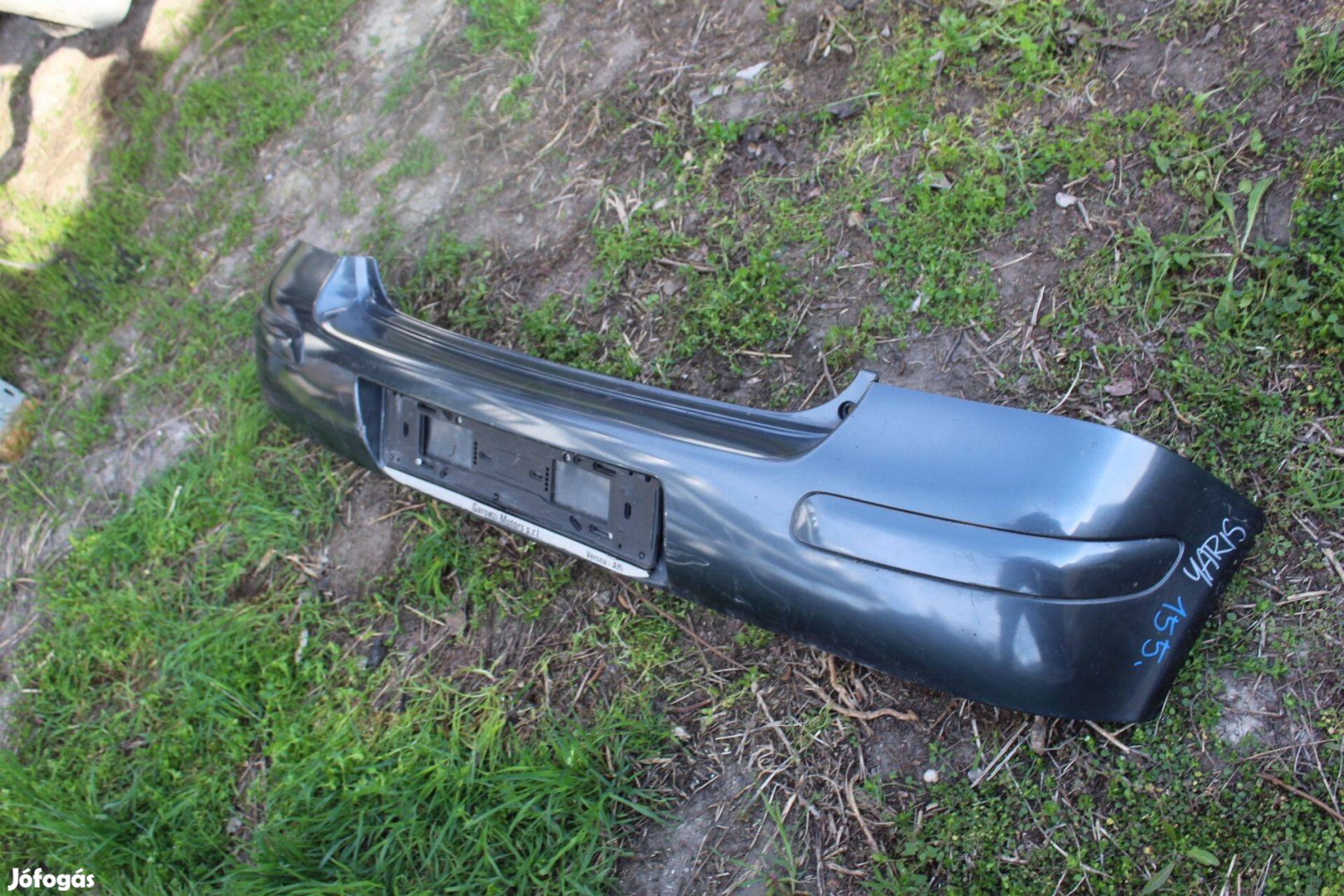 Toyota Yaris 1 hátsó lökhárító (155)