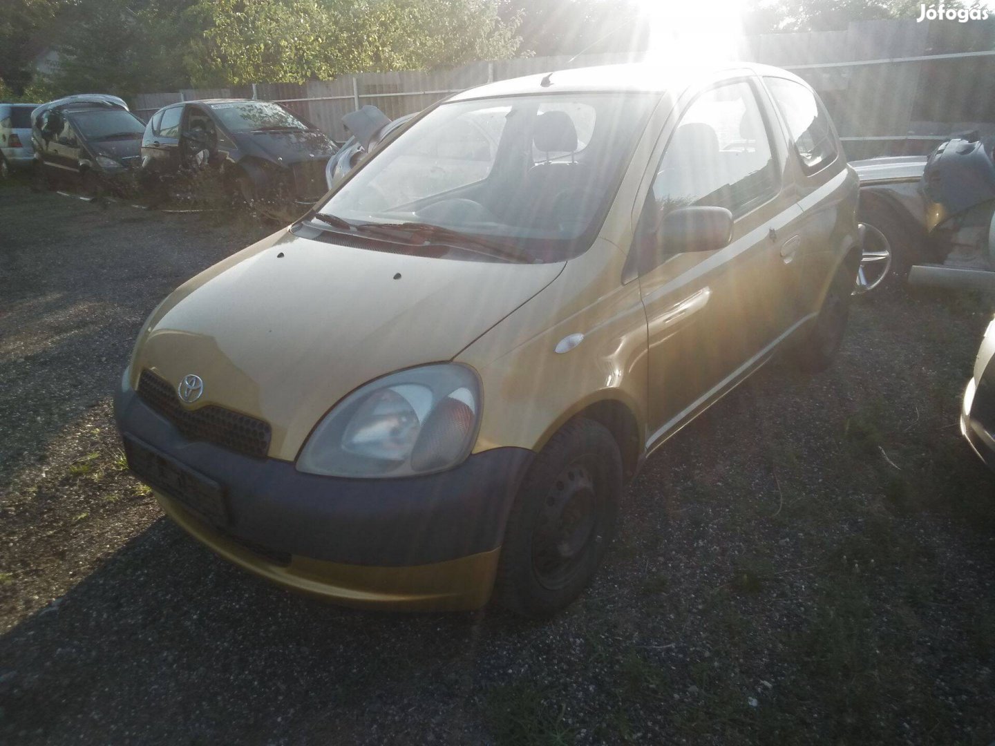 Toyota Yaris 2000 bontott minden alkatrésze eladó