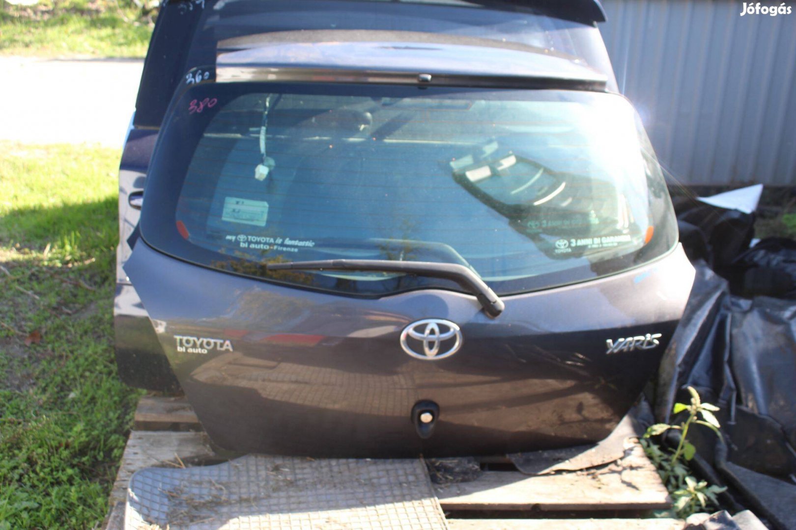 Toyota Yaris 2 2009 csomagtérajtó (380)