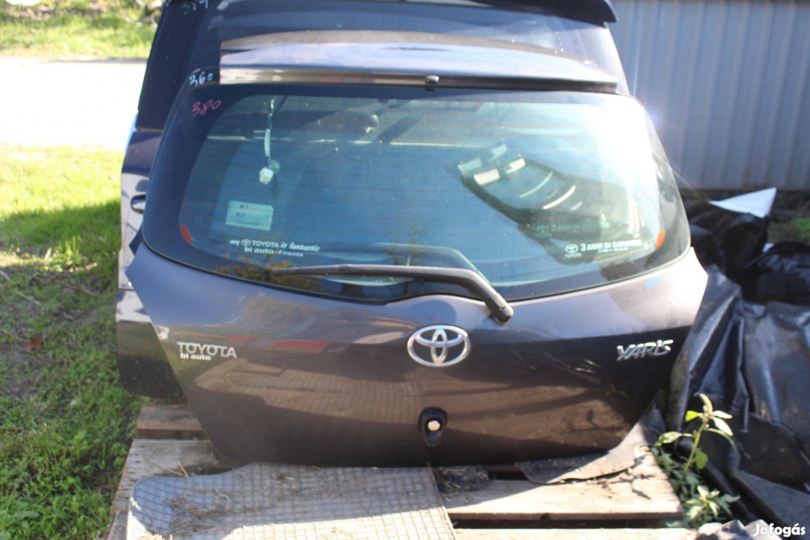 Toyota Yaris 2 2009 csomagtérajtó (380)