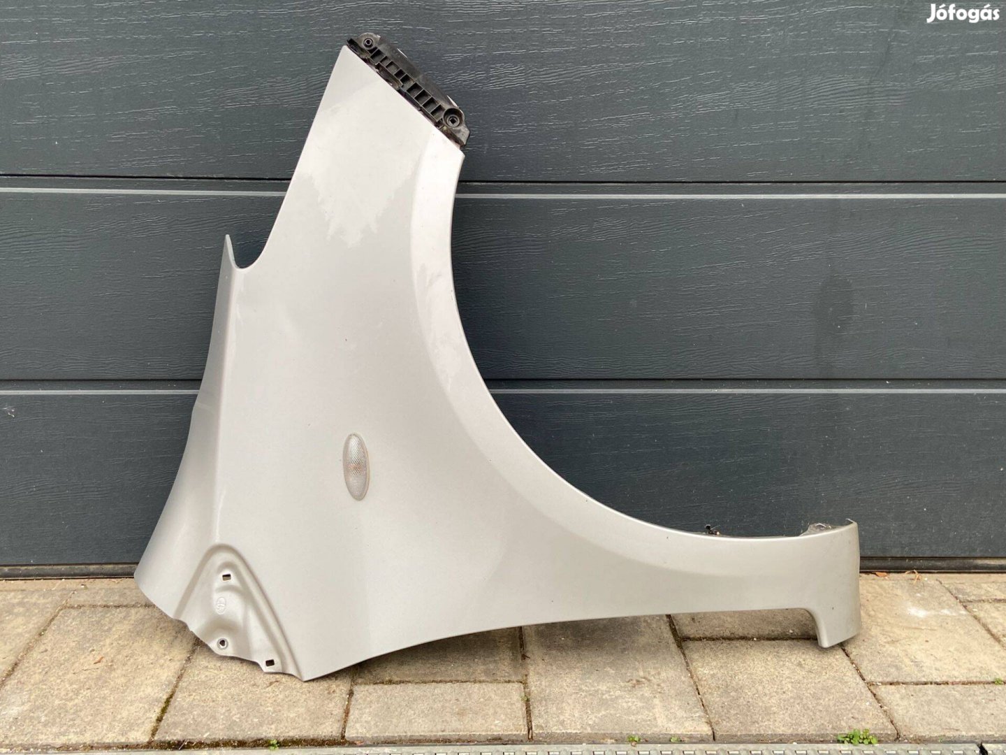 Toyota Yaris 2 Jobb Sárvédő , Motorháztető , Dobbetét (05-11)