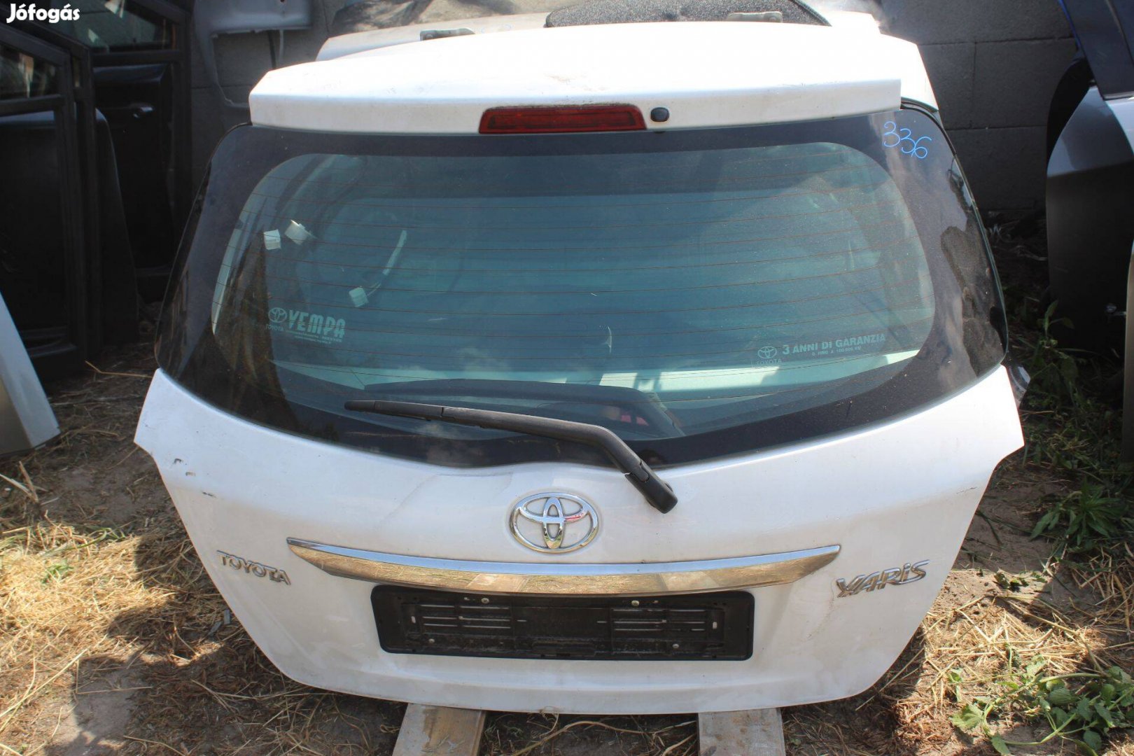 Toyota Yaris 3 2014 csomagtérajtó üresen (336)