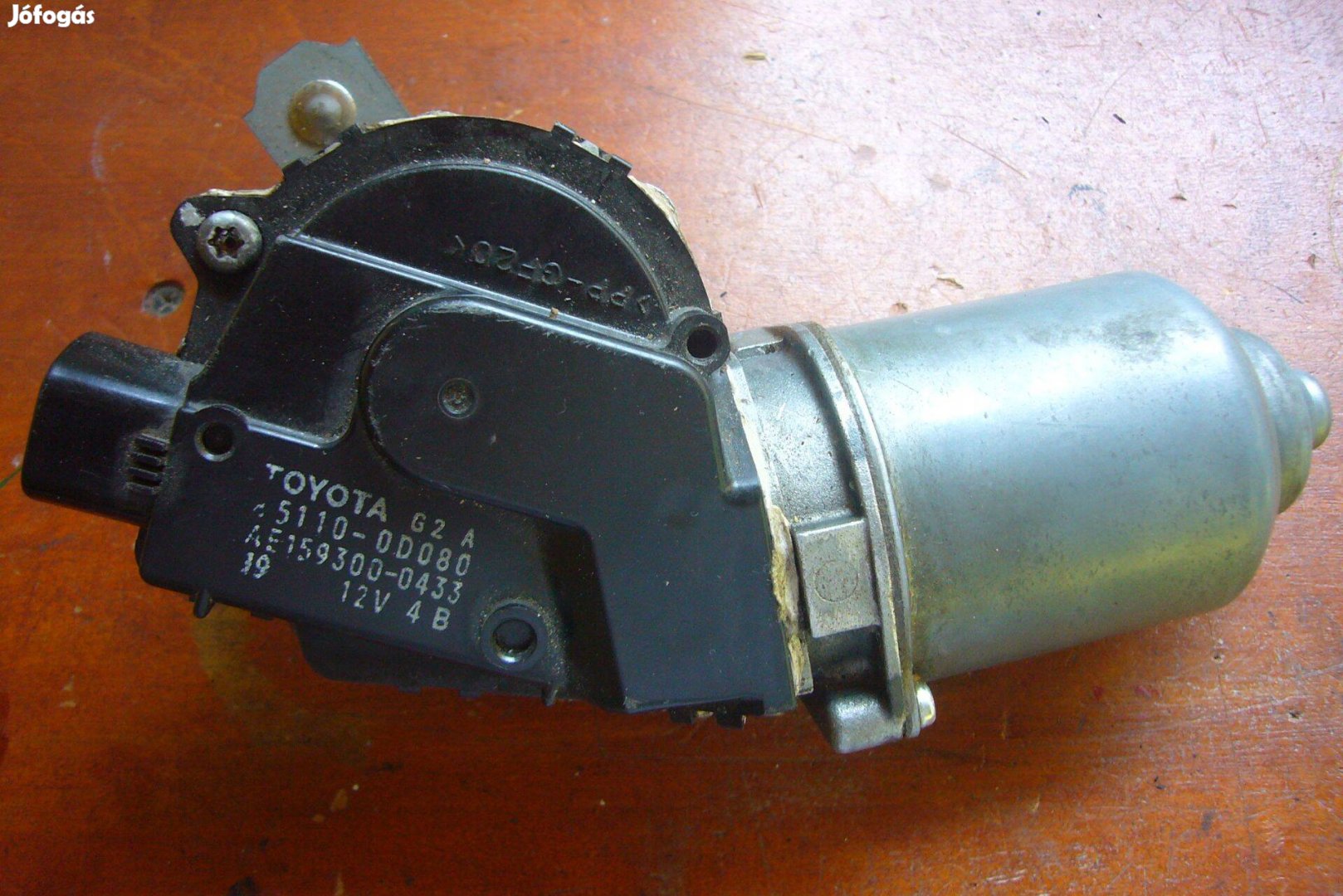 Toyota Yaris 99.04-05.09 Ablaktörlő motor első, bontott alkatrész