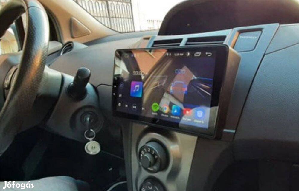 Toyota Yaris Carplay Multimédia Android GPS Rádió Tolatókamerával