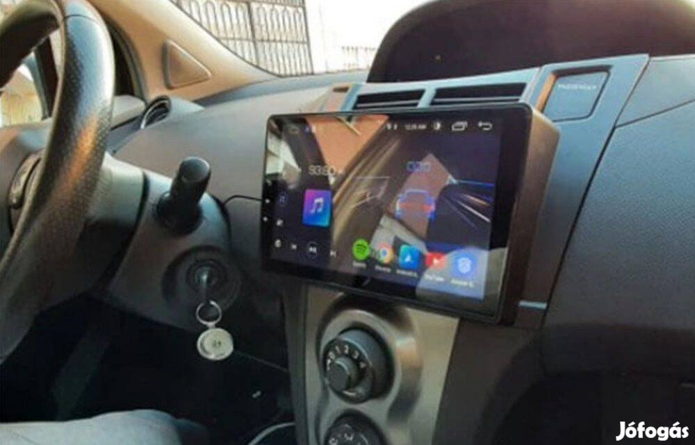 Toyota Yaris Carplay Multimédia Android GPS Rádió Tolatókamerával