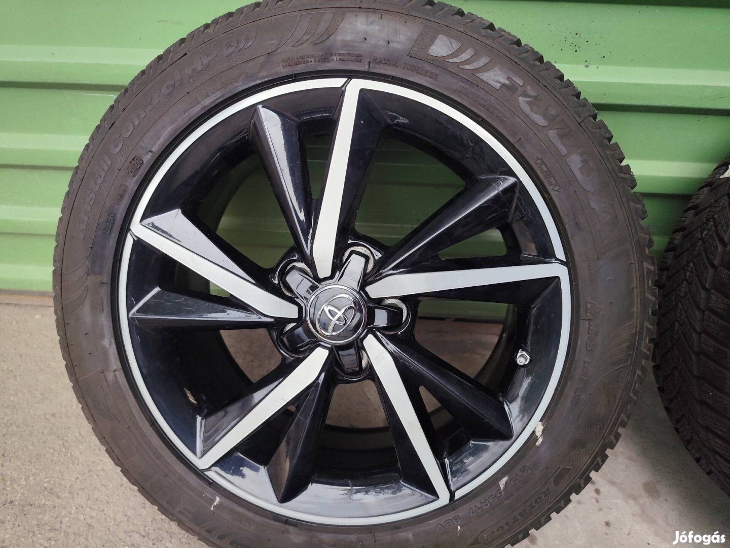 Toyota Yaris Cross gyári alufelni 5x114,3 17"