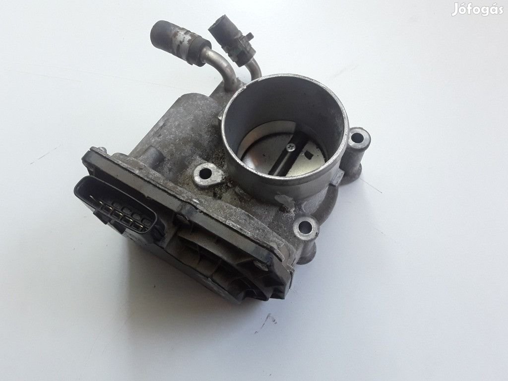 Toyota Yaris Fojtószelep 2203047010