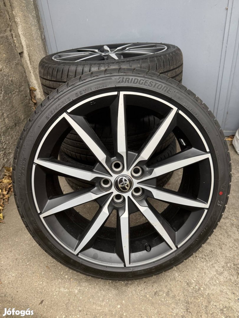 Toyota Yaris GR sport felni eladó