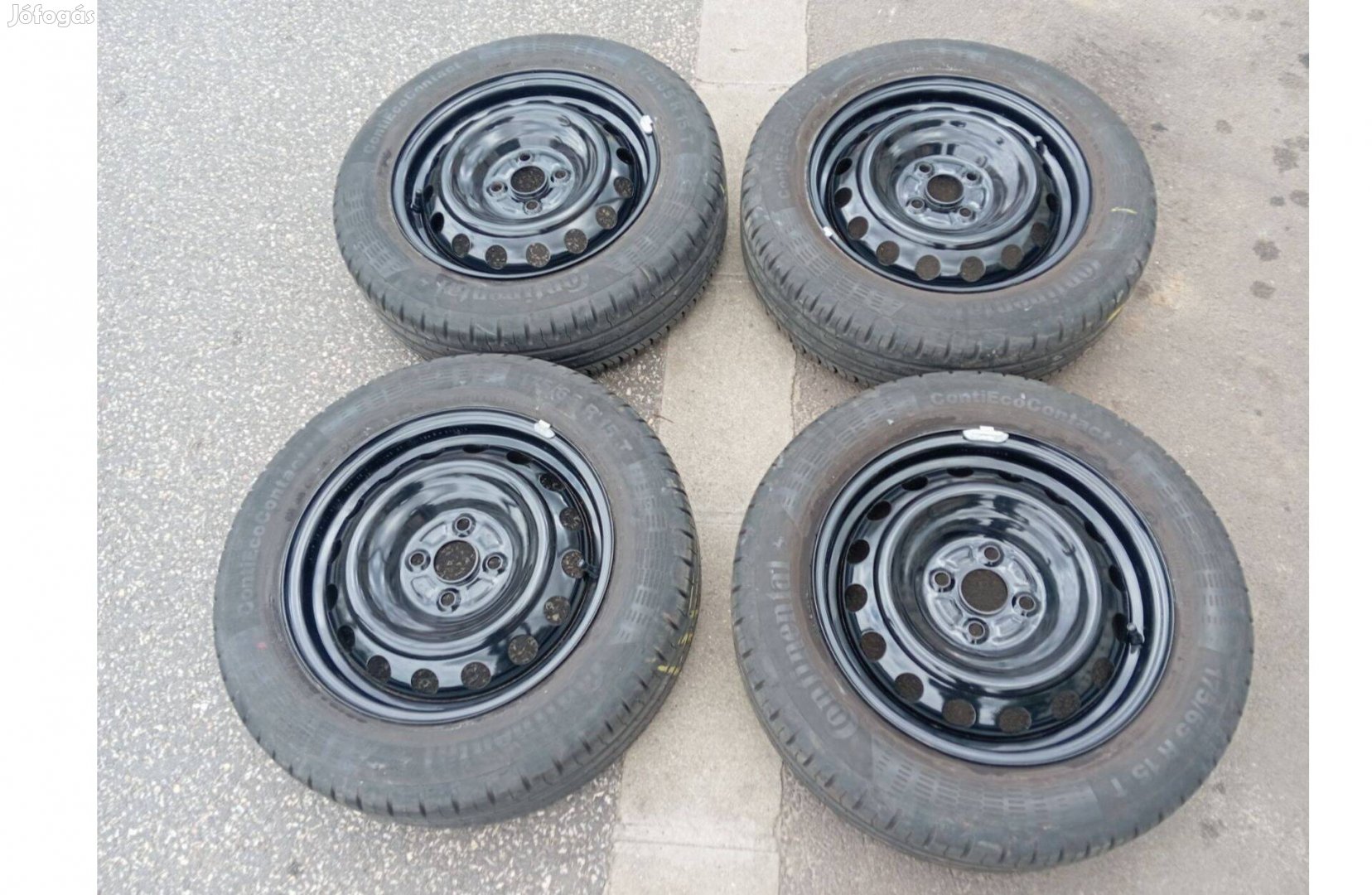 Toyota Yaris III 4x100 15"acélfelnik 175/65R15 Jó nyári gumikkal