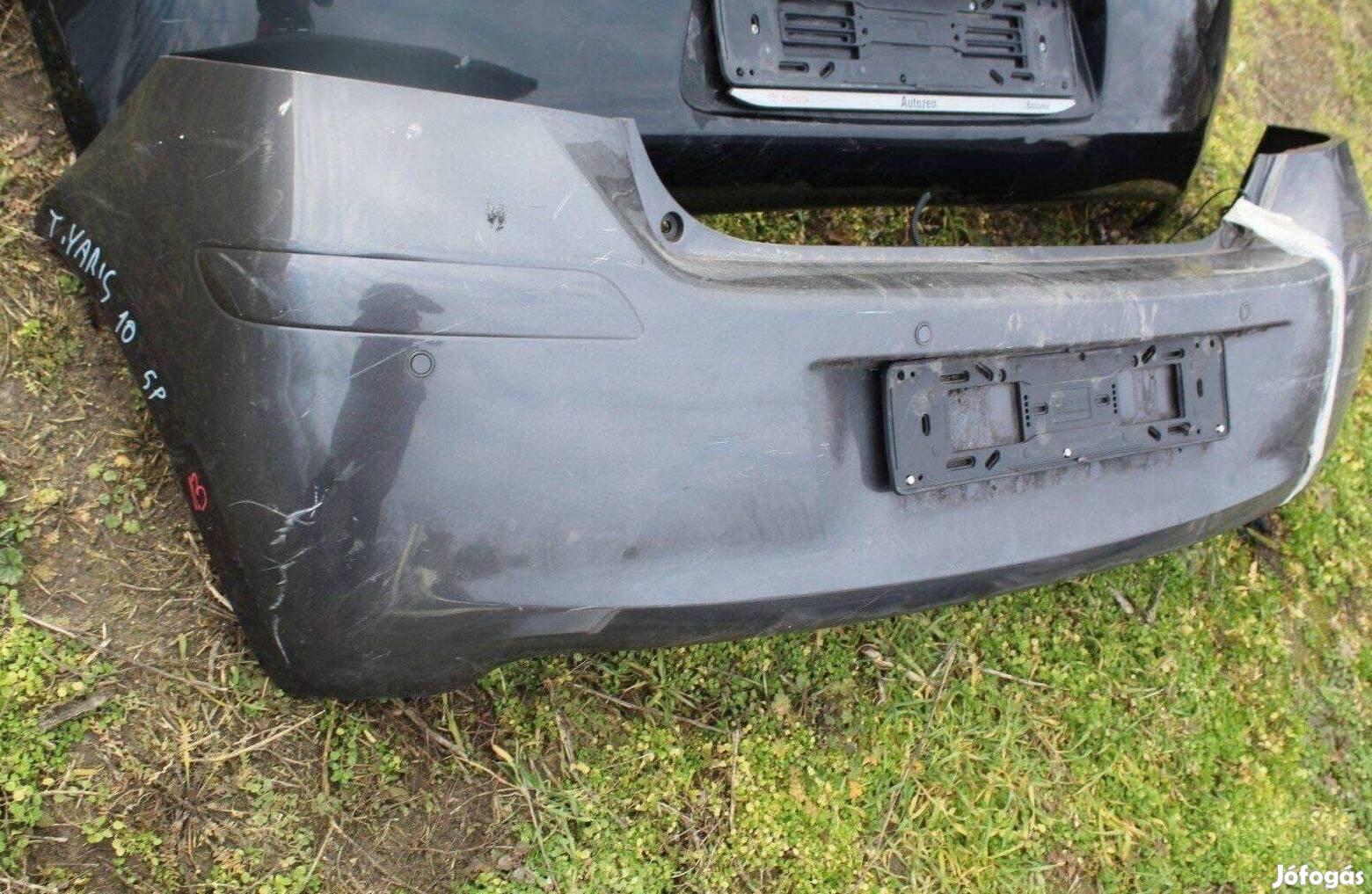 Toyota Yaris II 2010 (5 ajtós) Hátsó lökhárító. (13)