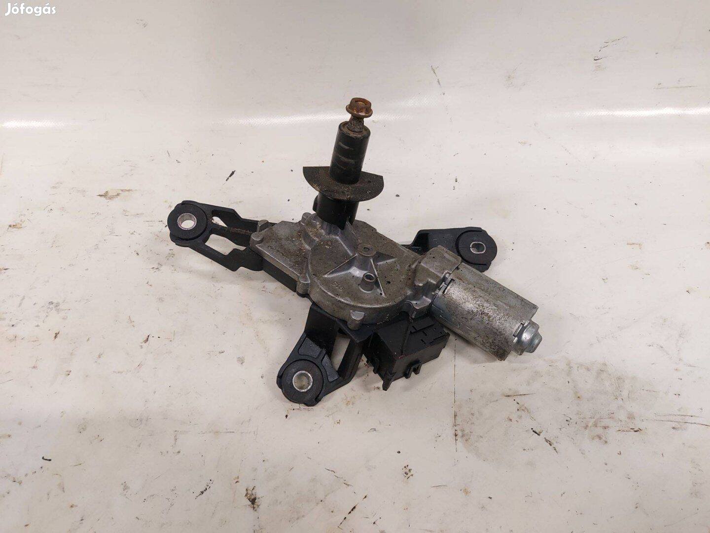 Toyota Yaris II 2 hátsó ablaktörlő motor ablaktörlőmotor
