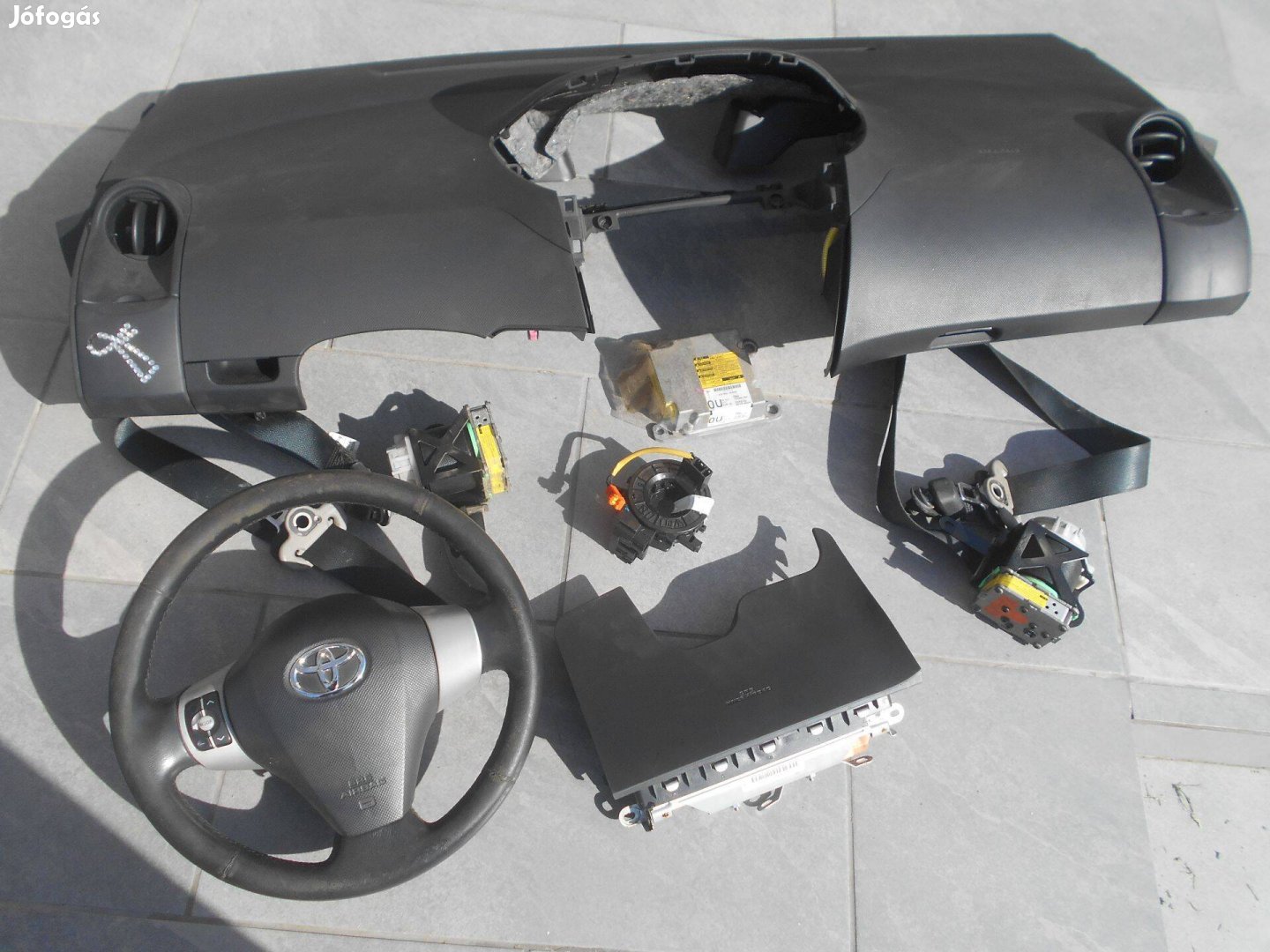 Toyota Yaris II (2005-2010) légzsák szett térdlégzsák