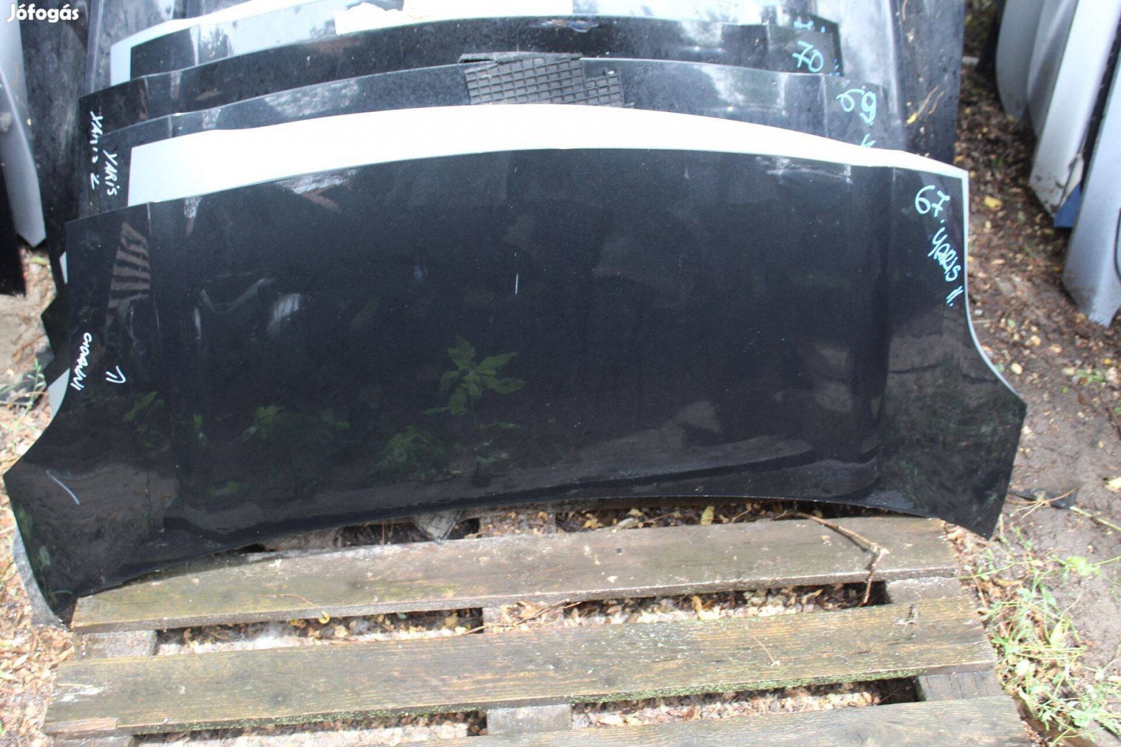 Toyota Yaris II. 2006-2011 motorháztető (67)