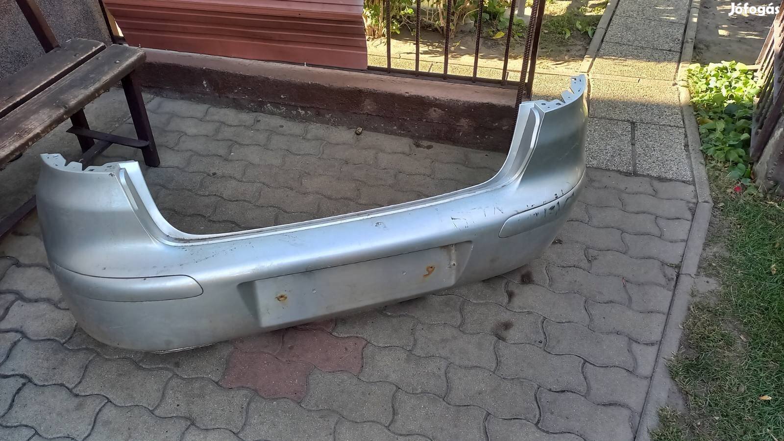 Toyota Yaris II. hátsó lökhárító