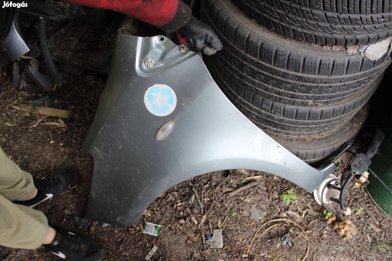 Toyota Yaris II bal első sárvédő