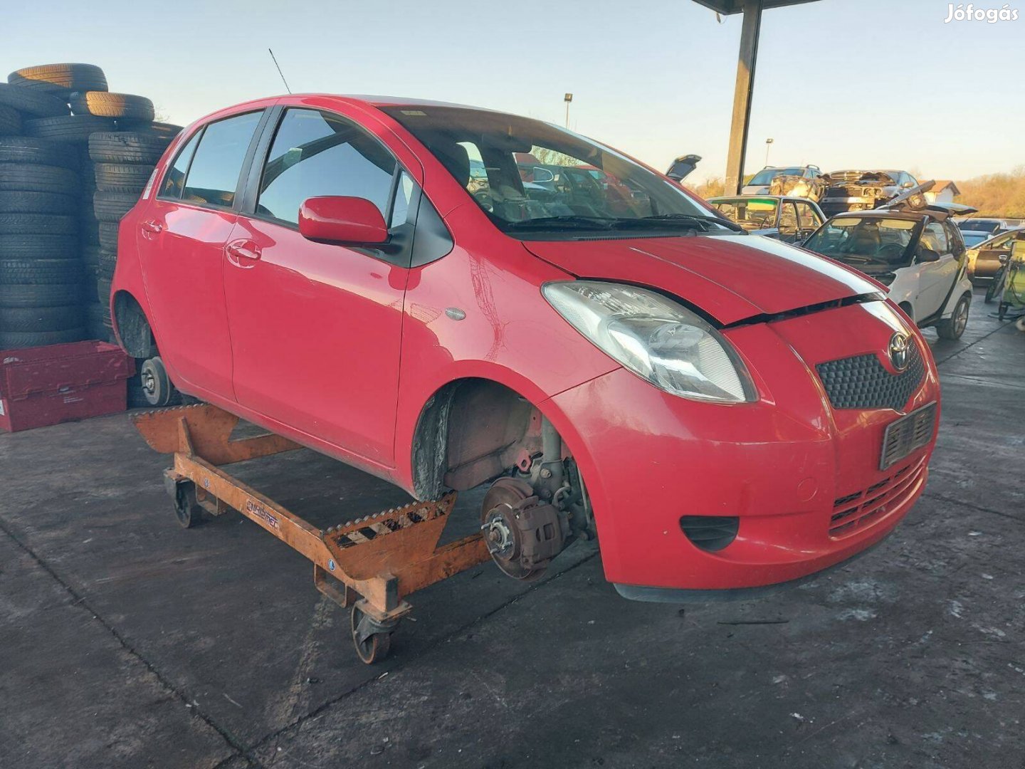 Toyota Yaris II első lökhárító