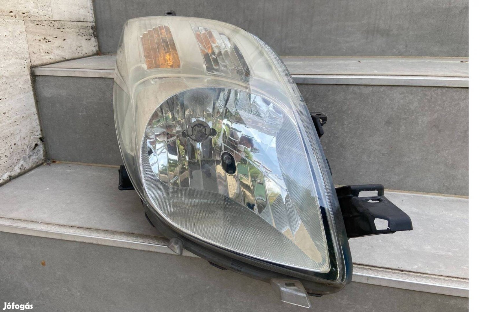 Toyota Yaris Jobb Lámpa , Fényszoró ,Gyári! ( 2005-08)