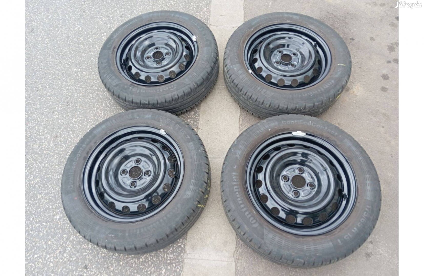 Toyota Yaris Suzuki Swift 4x100 15-ös Felnik 175/65R15 nyári gumikkal