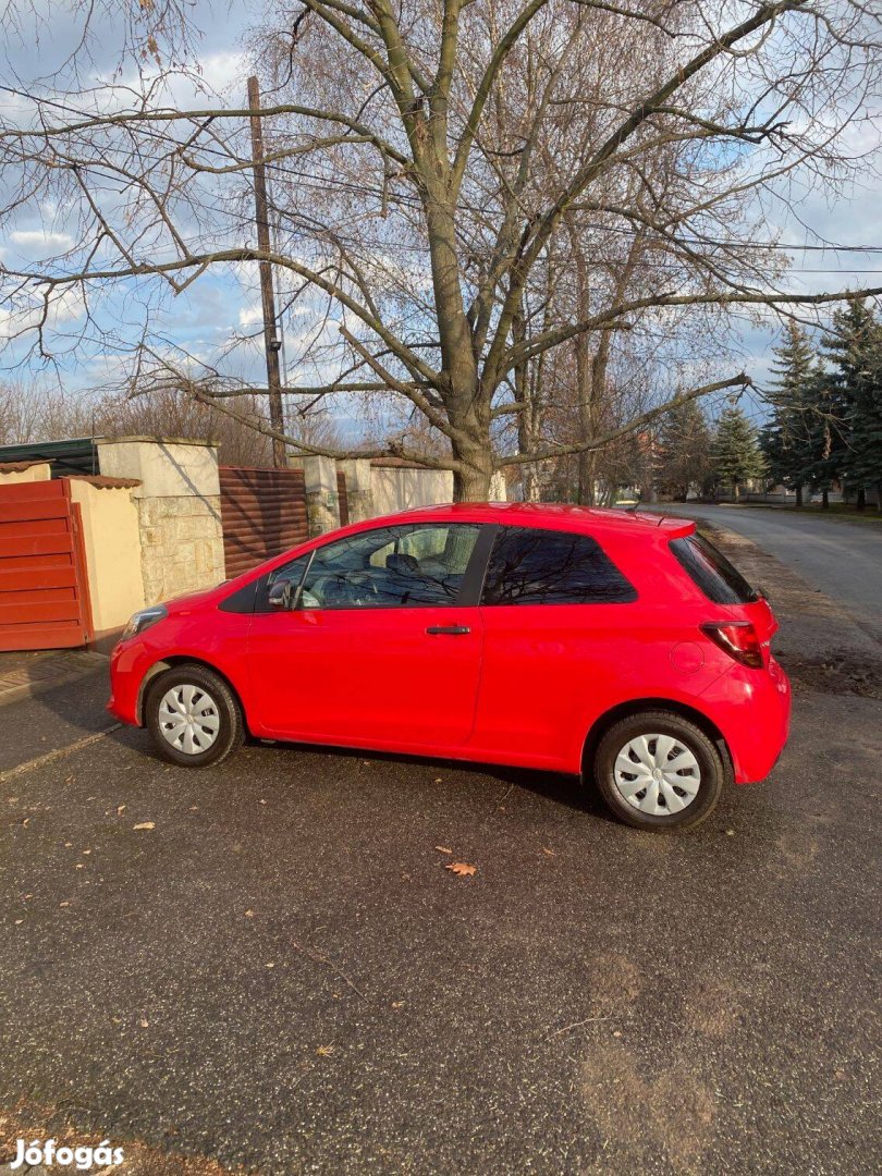 Toyota Yaris Van