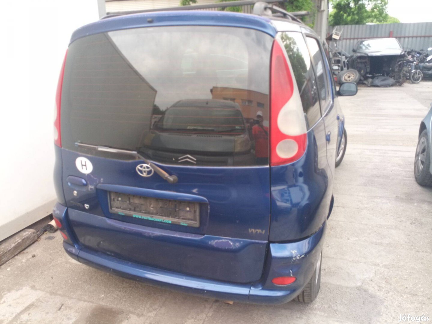 Toyota Yaris Verso bontás, futómű, lengőkar, gólyaláb, csonkállvány