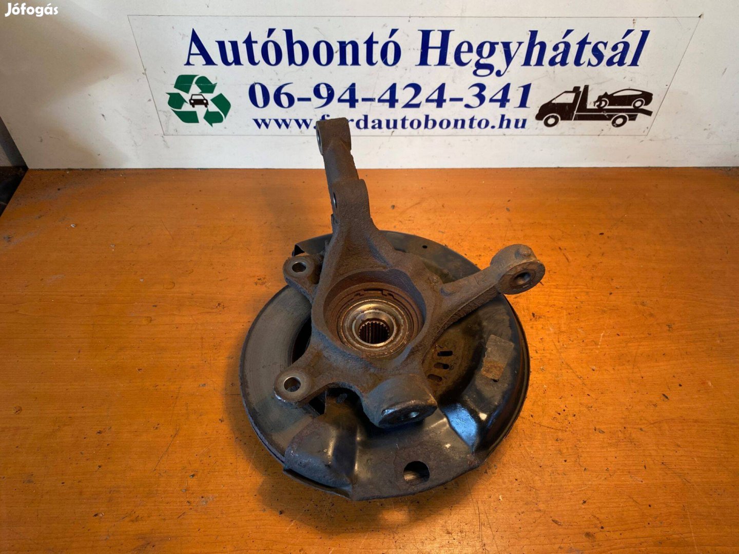 Toyota Yaris (99-03) 1.3 16 VVt-i jobb első kerékagy