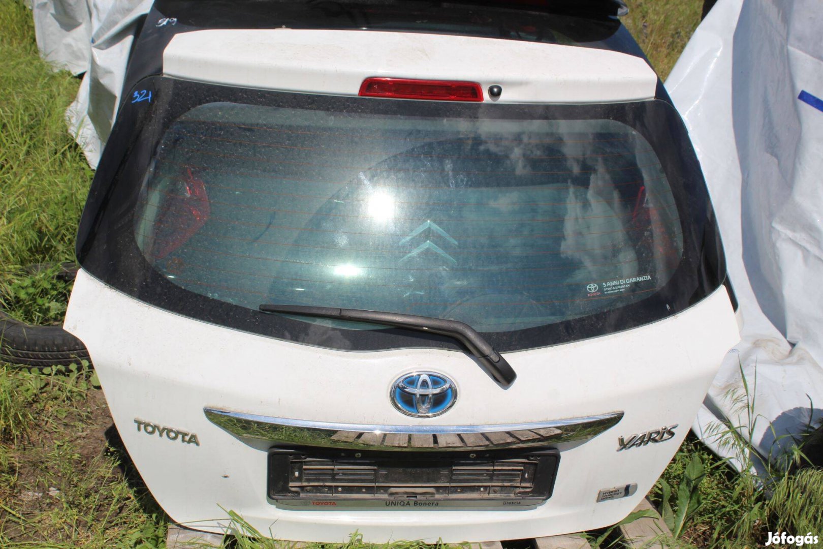 Toyota Yaris (XP130/XP150) csomagtérajtó (321.)