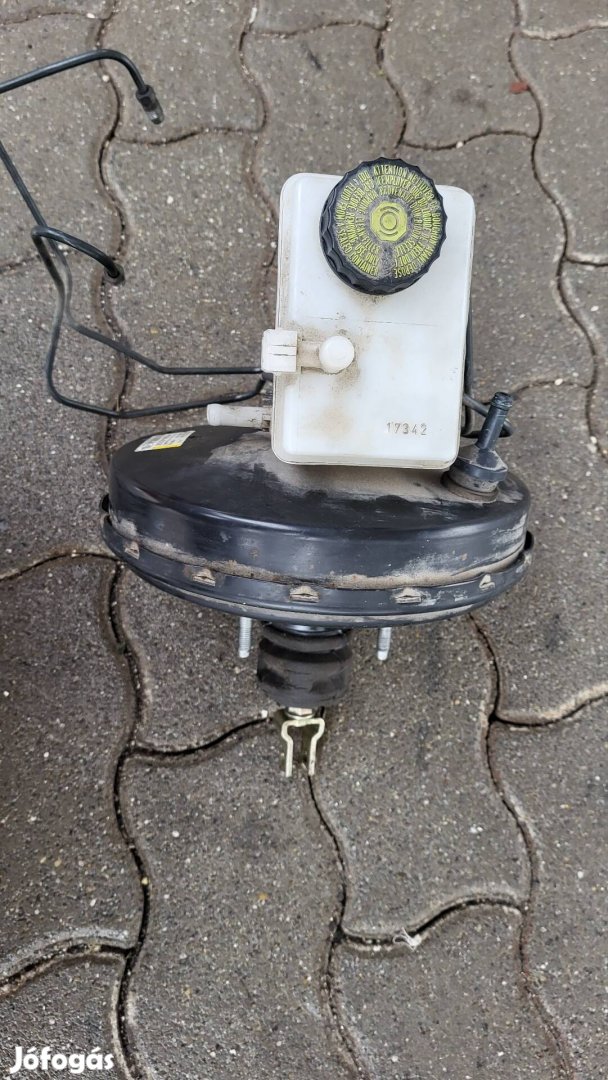 Toyota Yaris fékrásegítő dob. francia