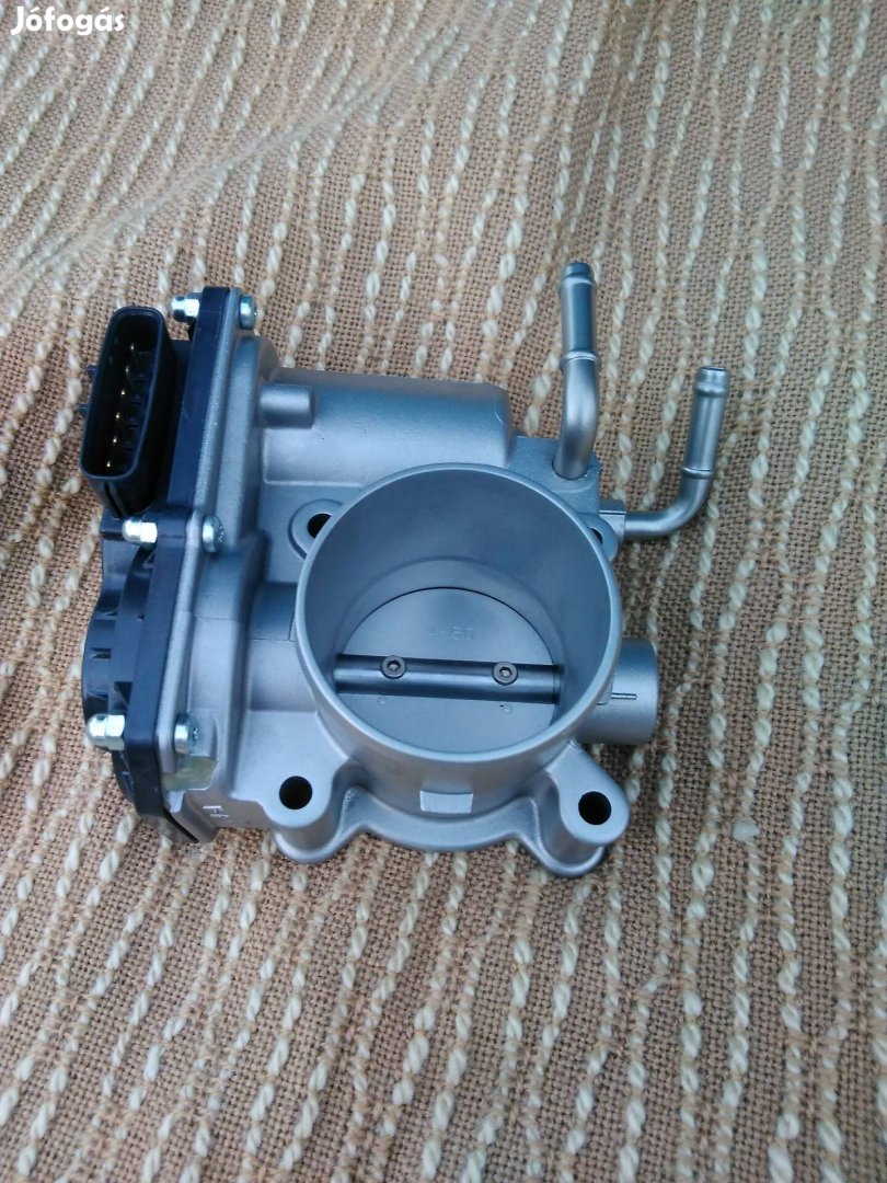 Toyota Yaris fojtószelep gyári Denso 