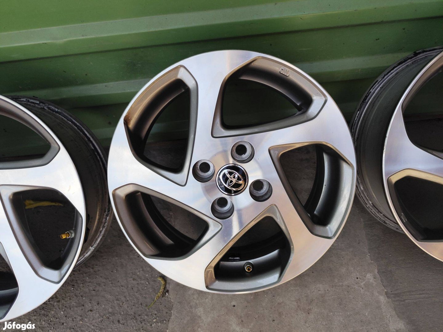 Toyota Yaris gyári alufelni 4x100 15"