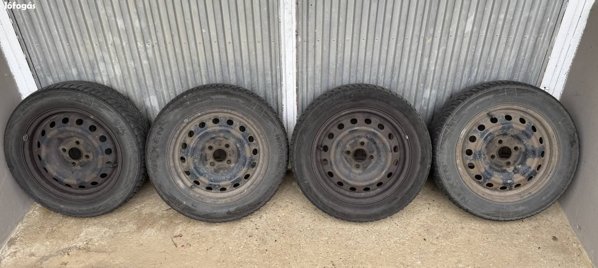Toyota Yaris kerék 185/60 R15 téli gumi