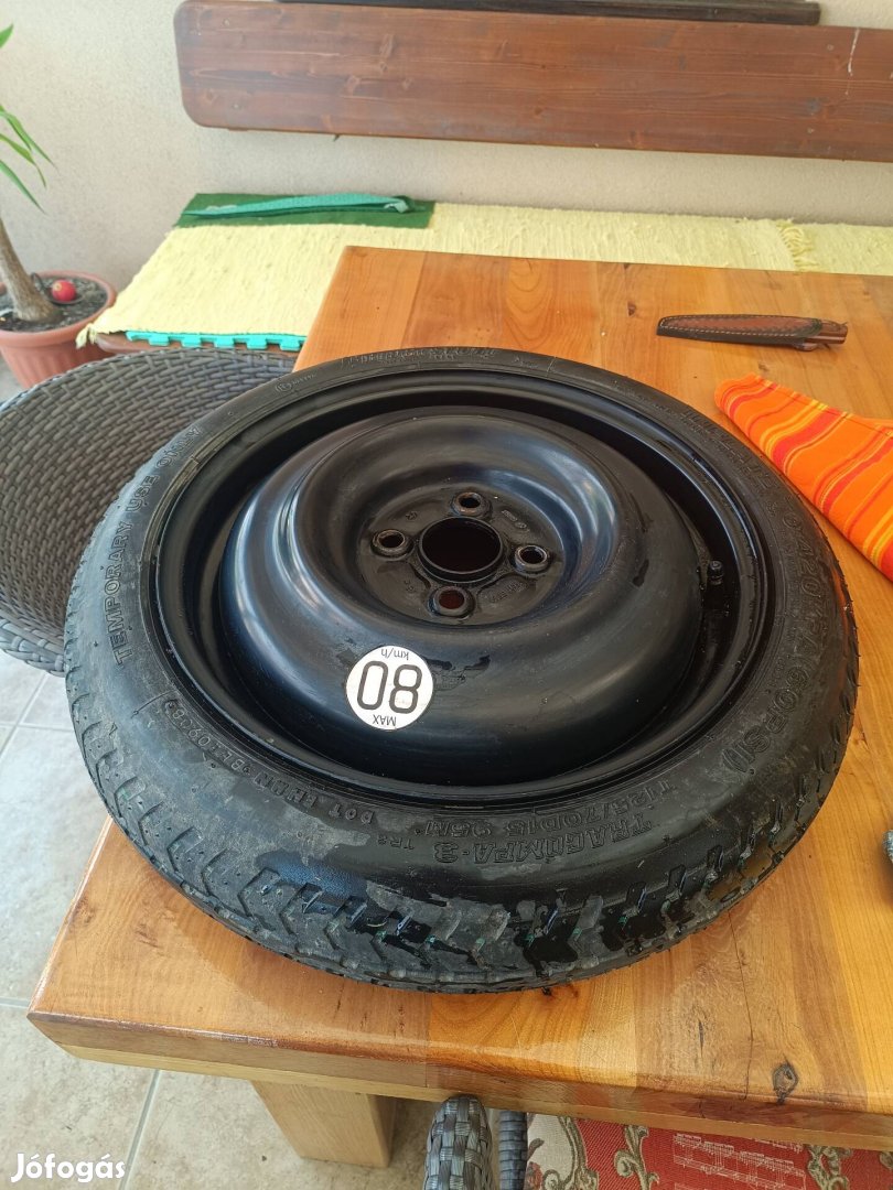 Toyota Yaris mankó kerek