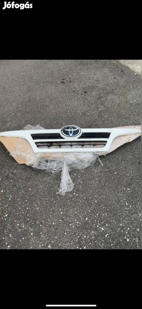 Toyota  emblémás disz hűtőrács Dyna Toyota