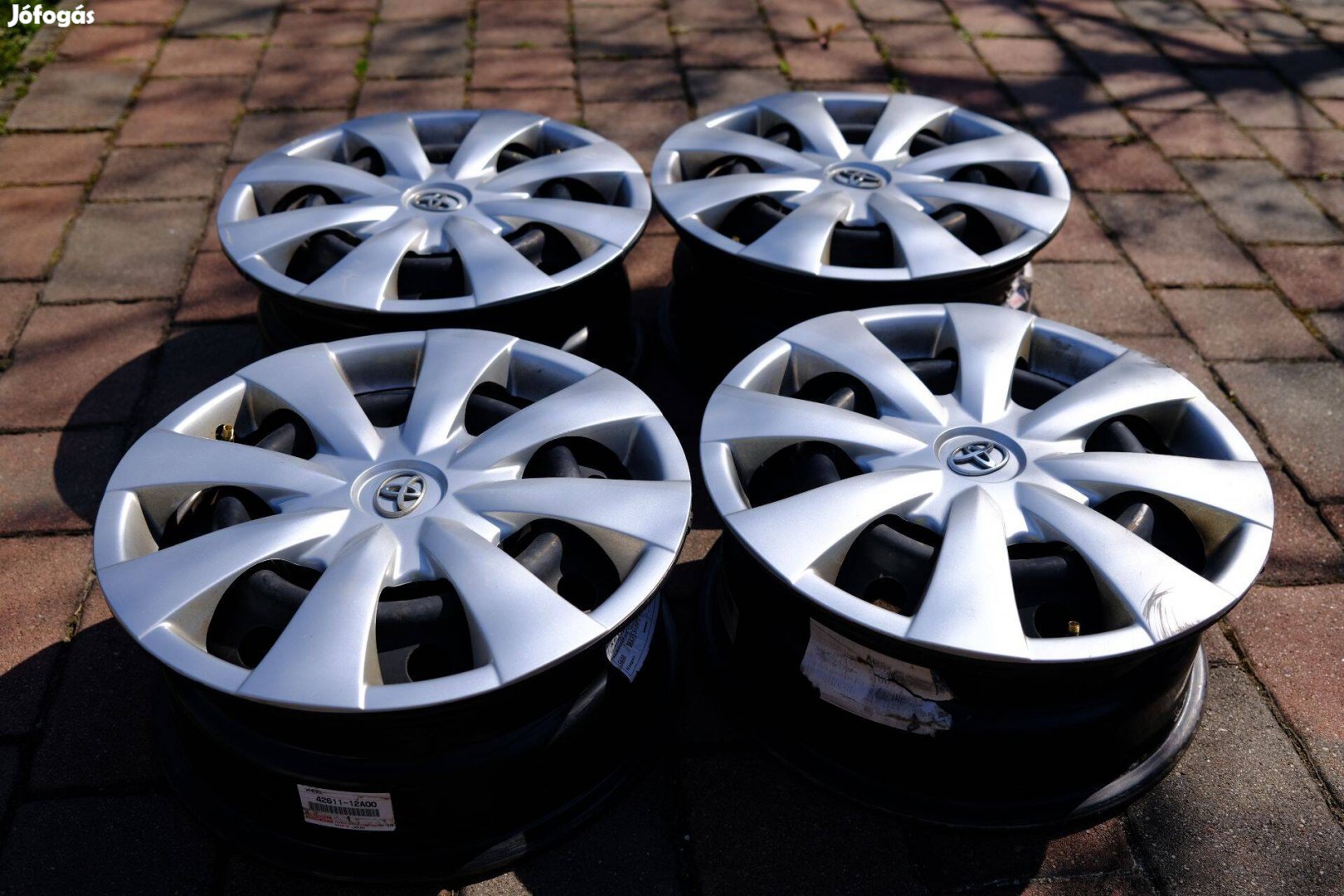 Toyota acél felni dísztárcsával