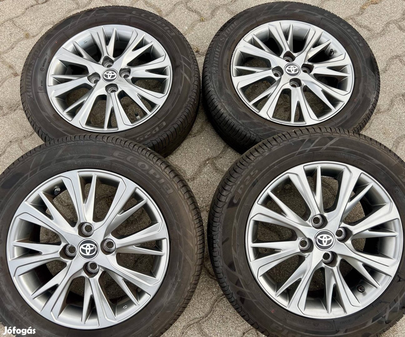 Toyota alufelni 15" 4x100 Nyári gumi Aygo Yaris alufelni 15"