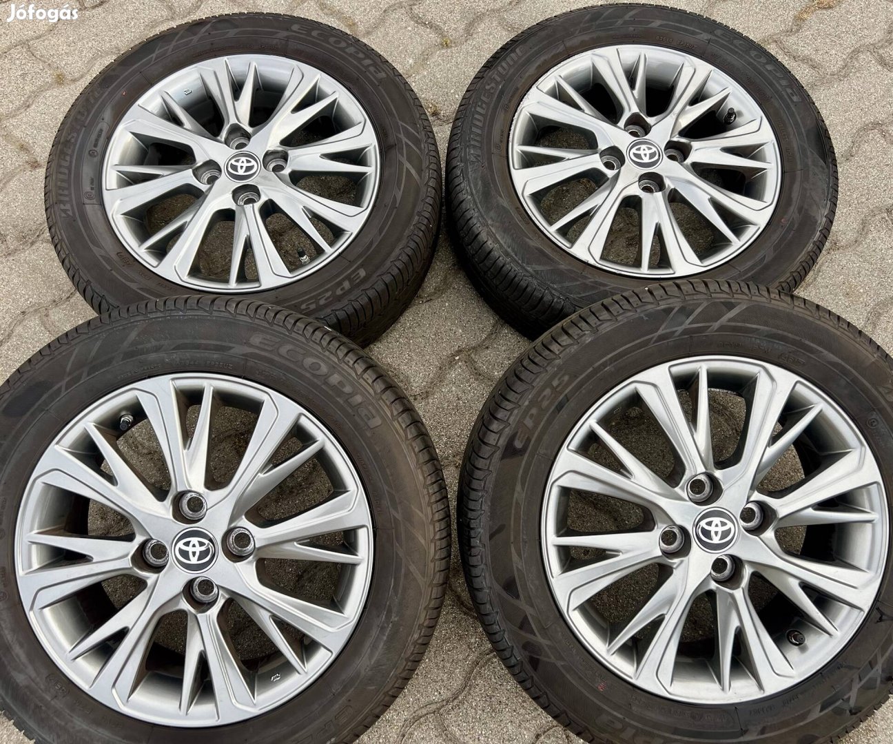 Toyota alufelni 15" 4x100 Nyári gumi Aygo Yaris alufelni 15"