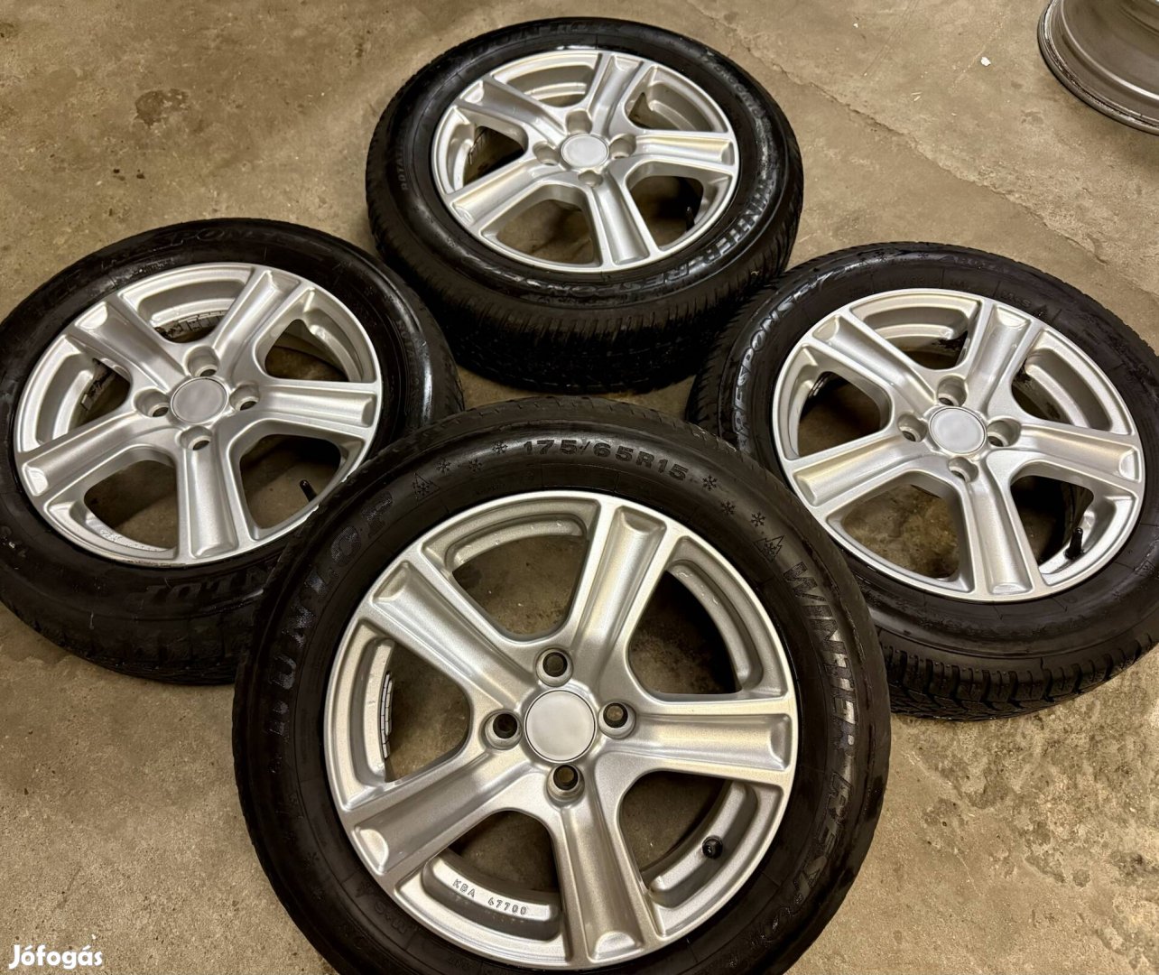 Toyota alufelni 15" 4x100 Téli gumi Aygo yaris alufelni 15"