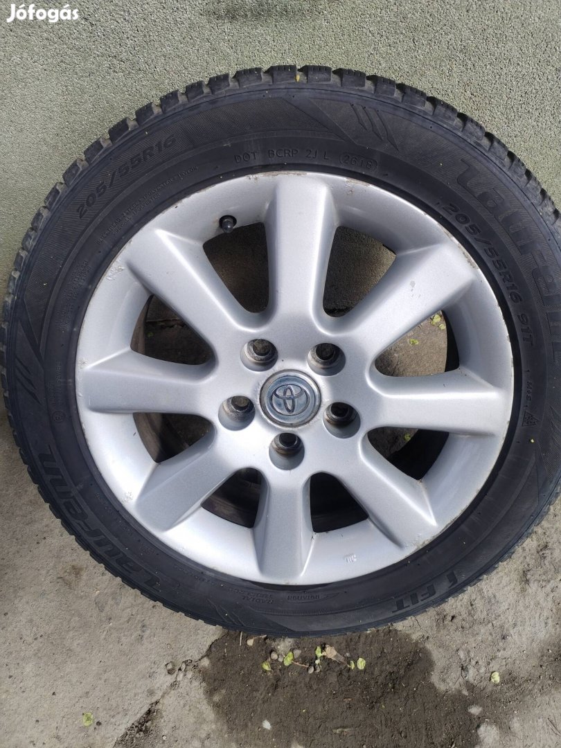 Toyota alufelni.
