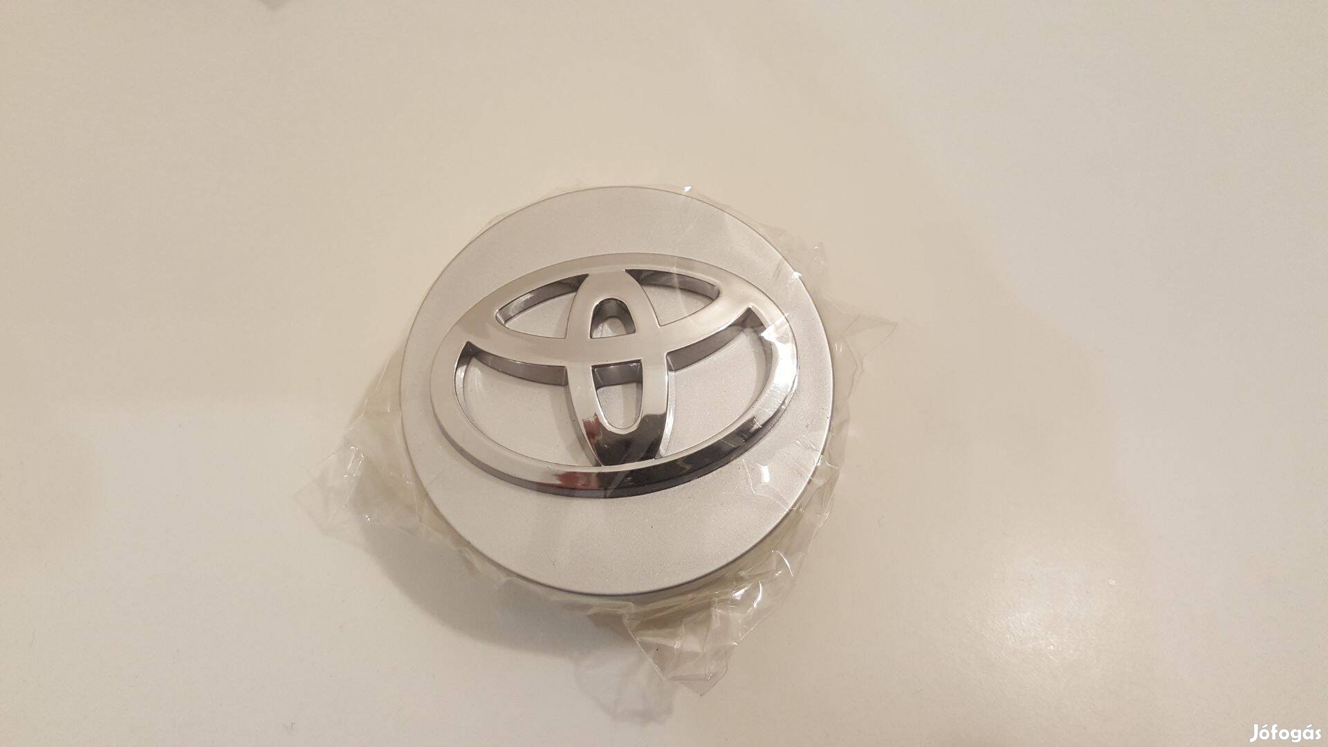 Toyota alufelni közép 62mm