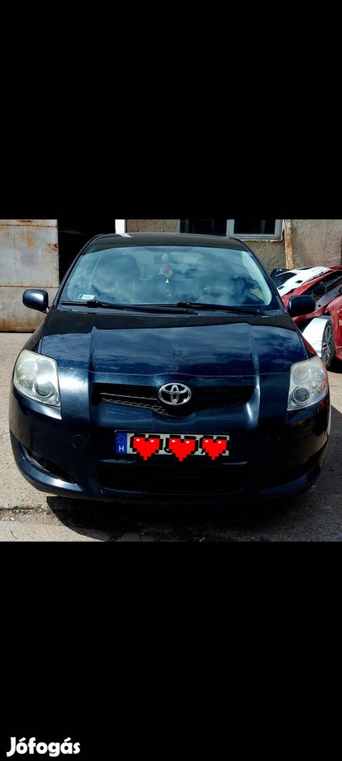 Toyota auris 2007 első lökhárító betétek.
