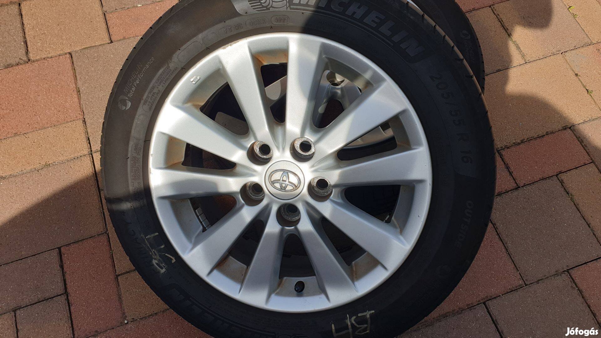 Toyota auris alufelni 16" col