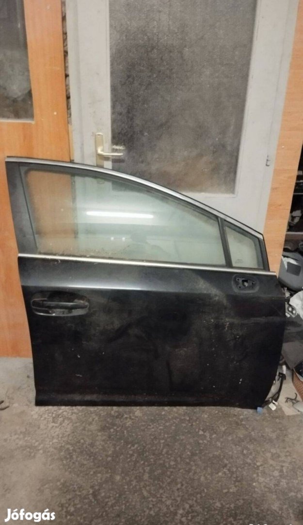 Toyota avensis T27 jobb első ajtó