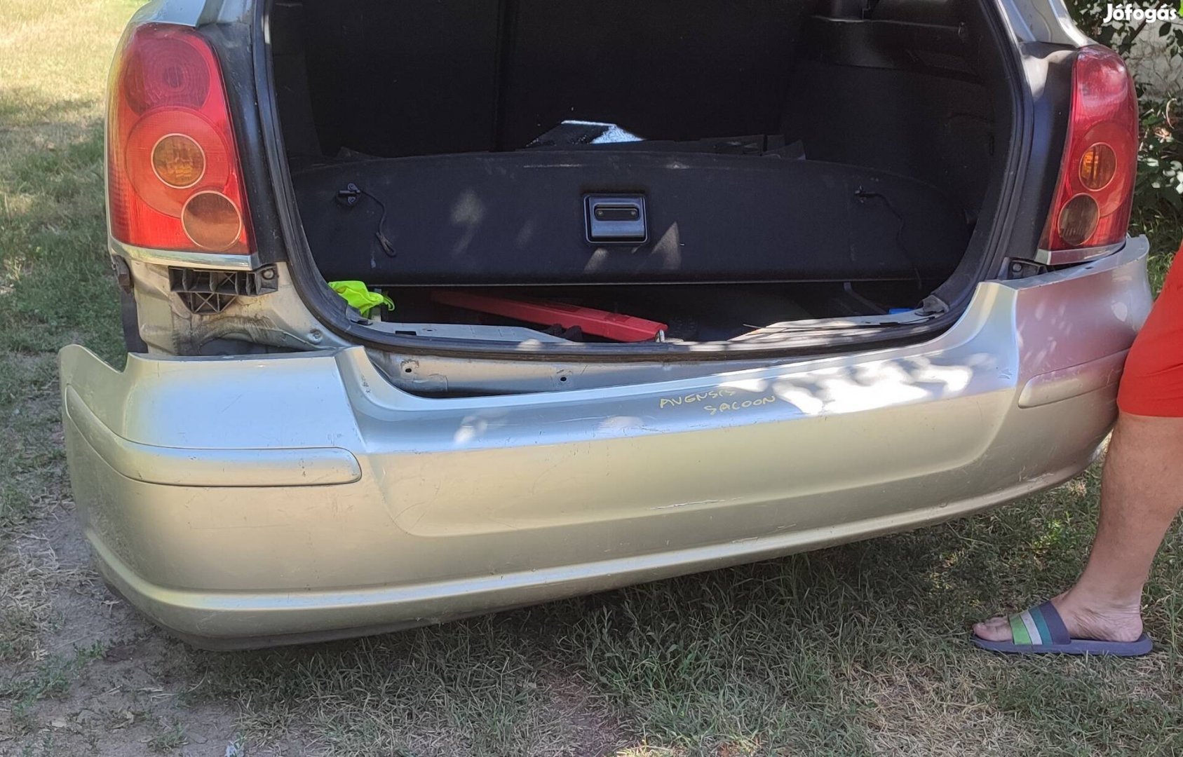 Toyota avensis saloon 2006 hátsó lökhárító 