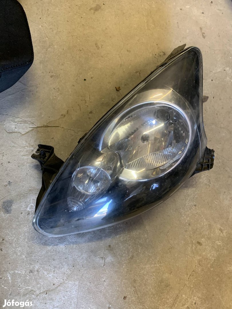 Toyota aygo bal lámpa fényszóró 81150-0h080 0033