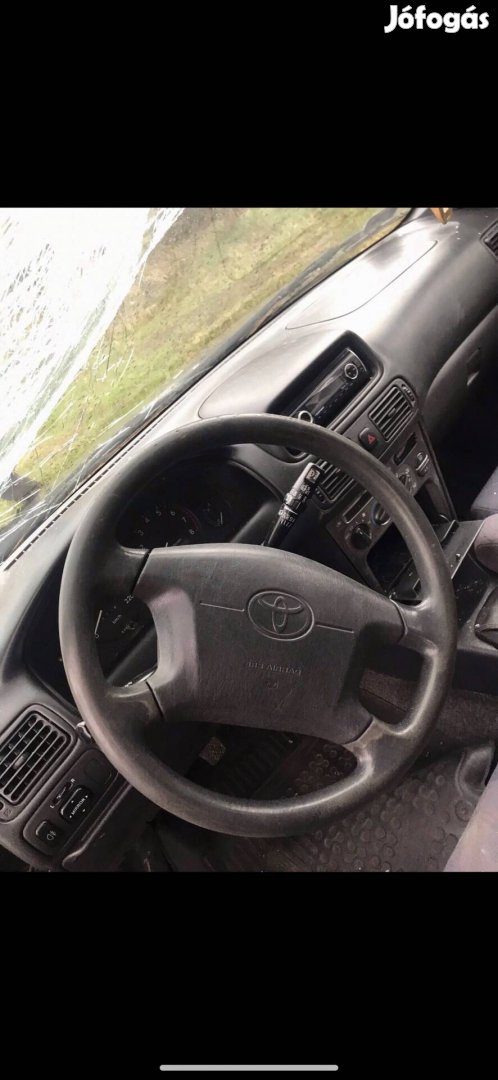 Toyota corolla 1999, alkatrészek eladó.