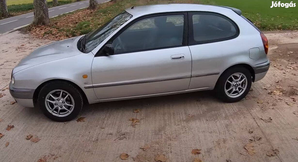 Toyota corolla E11 cupé
