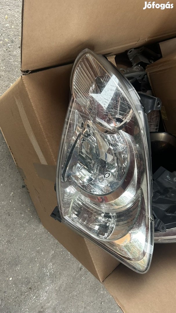 Toyota corolla bal első lámpa 81170-2380 eladó