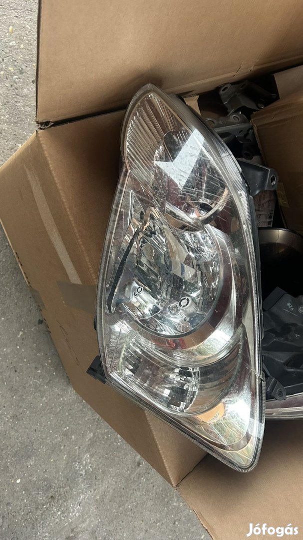 Toyota corolla bal első lámpa 81170-2380 eladó