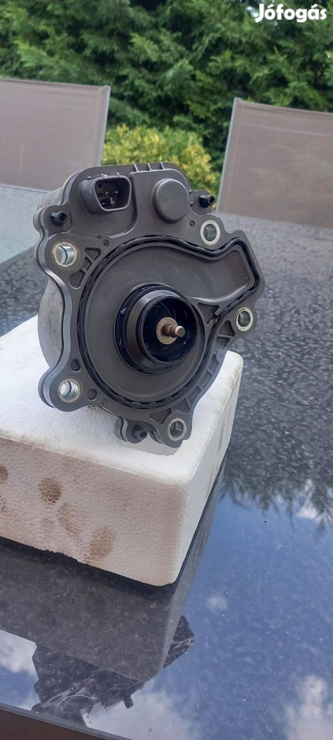 Toyota elektromos vízszivattyú